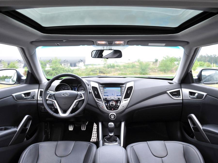  Hyundai Veloster 2011 года  (фото 48 из 184)